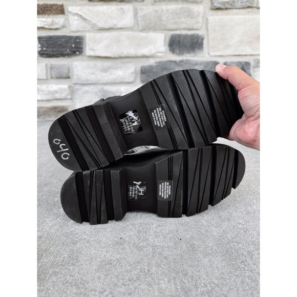 Sz 6 H By Halston Rio Sole Tall Chelsea Boots In Black Vegan Leather NWOT - Picture 4 of 5